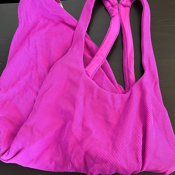 L Space Phoebe One-Piece Classic Swimsuit - Pitaya Size 4 - Picture 2 of 4